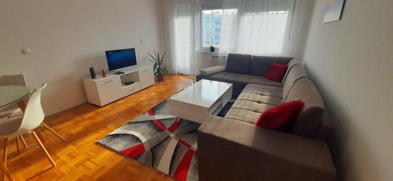 Apartman Stella Istocno Sarajevo Lukavica Εξωτερικό φωτογραφία